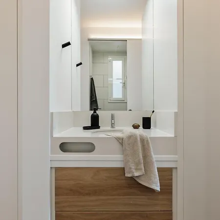 Lygos - 2 Bedrooms And Terrace In Eixample Esquerra * 바르셀로나